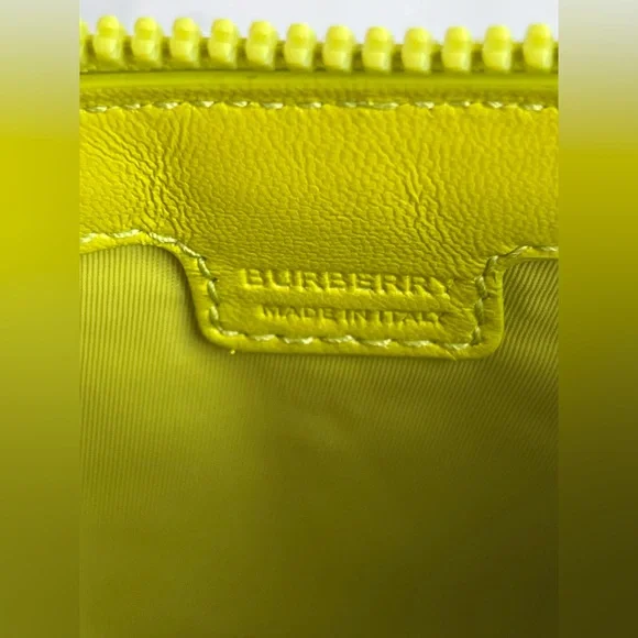 BURBERRY Vivid Lime Gift Box Bundle - Picture 14 of 14